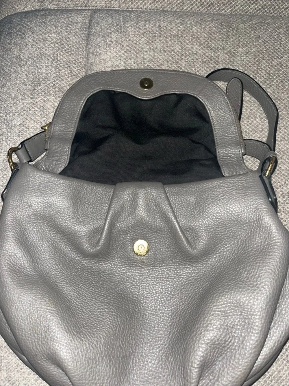 Marc Jacobs Gray Pebbled Leather Crossbody with Gold Hardware - Picture 3 of 4